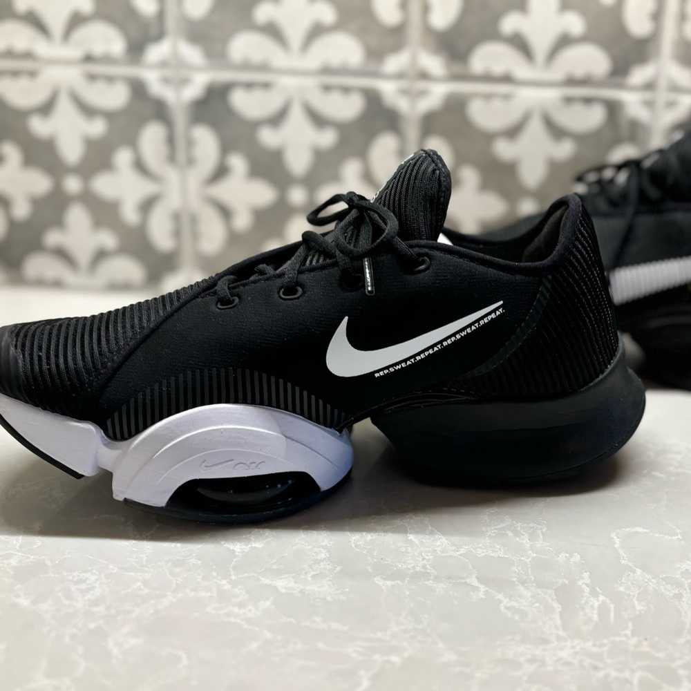 Nike Air Zoom Superrep 2 (Women’s) Size 8.5, Black and White